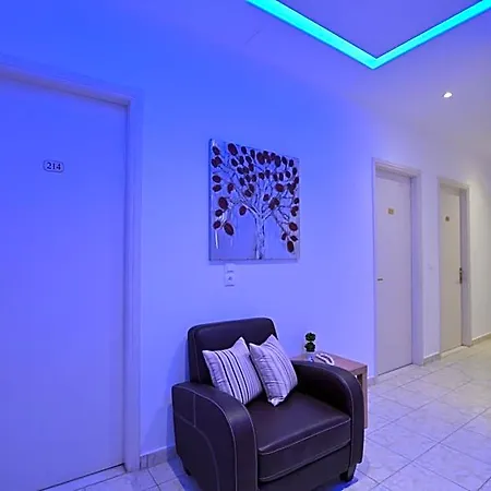 Zeus Hotel 2*